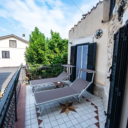 펜션 Calvisihome - Eleganza E Comfort Sul Gran Sasso *